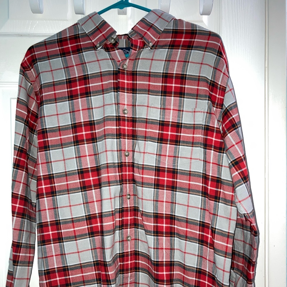 Mens flannel shirt, size medium & lightly worn